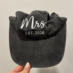 NWOT grey 'Mrs' est 2026 bride / bridal Embroidered Cap